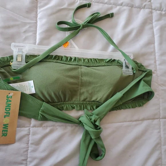 Green Bathing suit🩱 🛁 - Picture 2 of 7